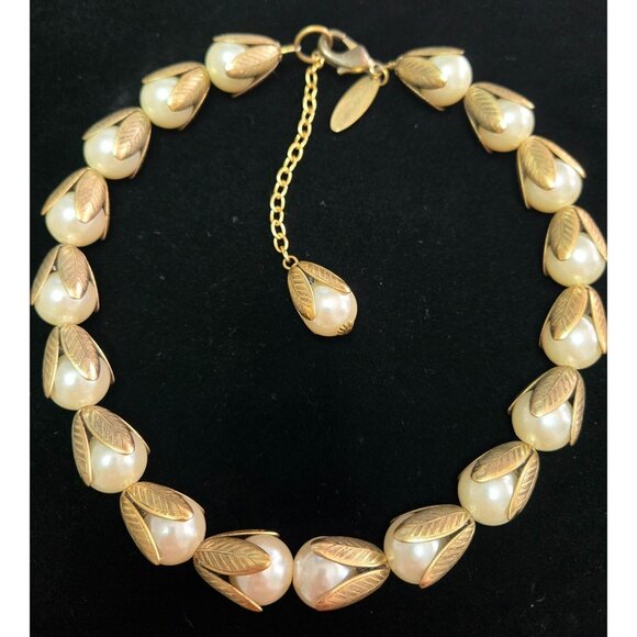 Lenorah Dame Classic Bead Cap Necklace in Cream Pearl - Picture 1 of 5